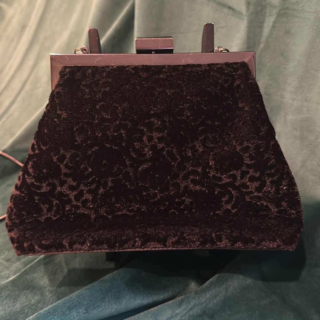 Hillard&Hanson Elegant Black Velvet Women's Clutch Purse